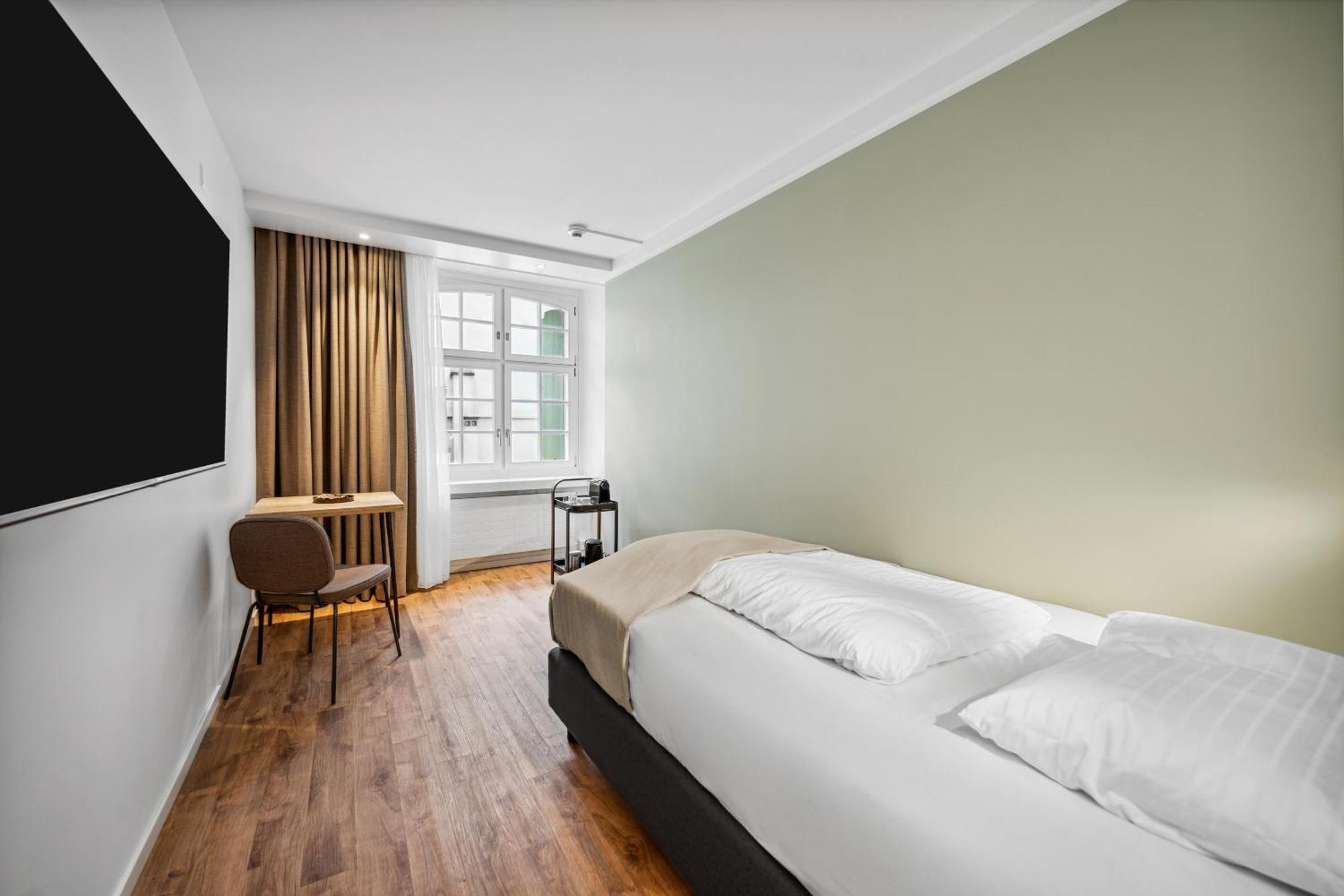 Limehome Basel Muenzgasse Habitación foto