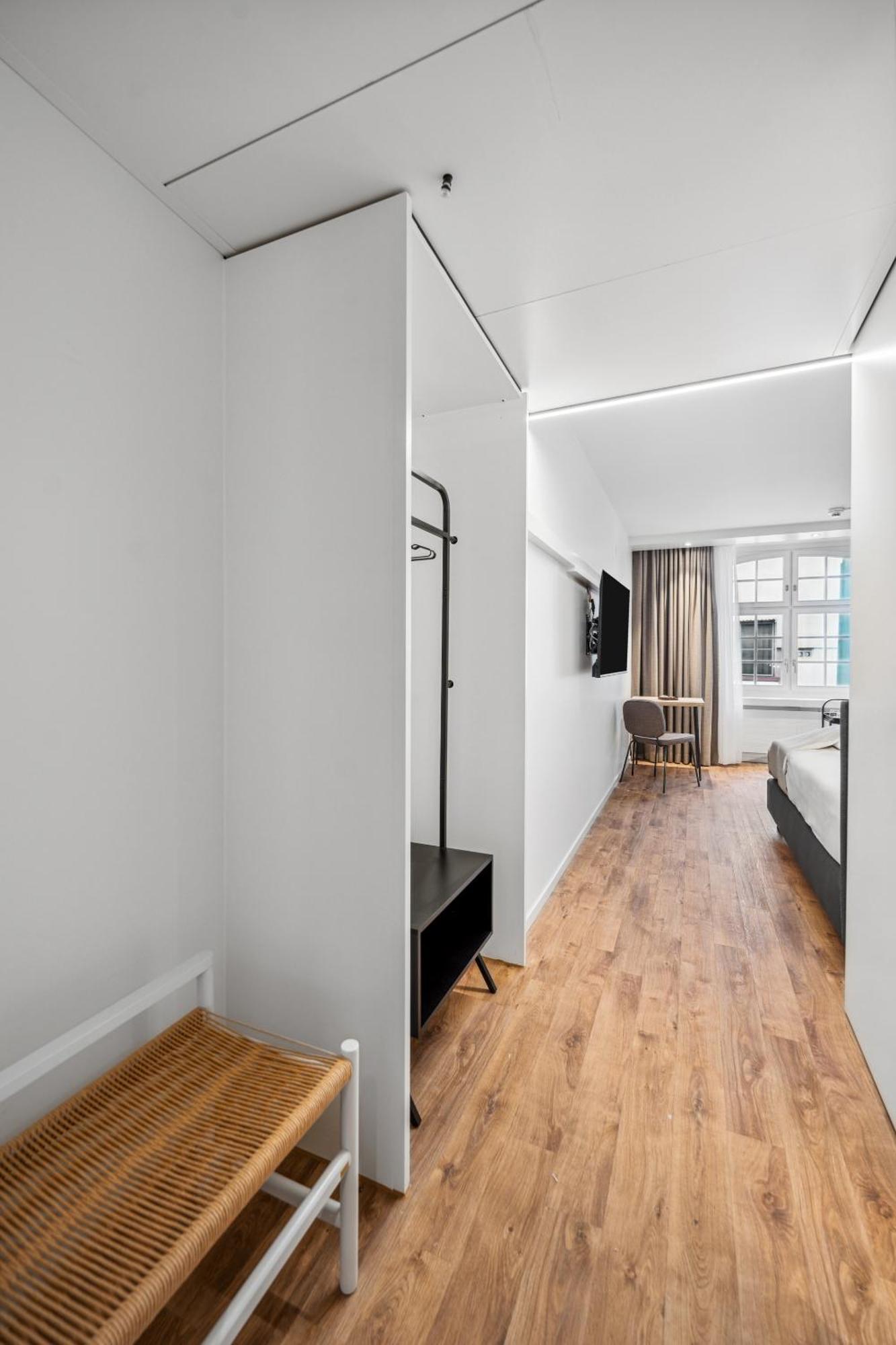 Limehome Basel Muenzgasse Habitación foto
